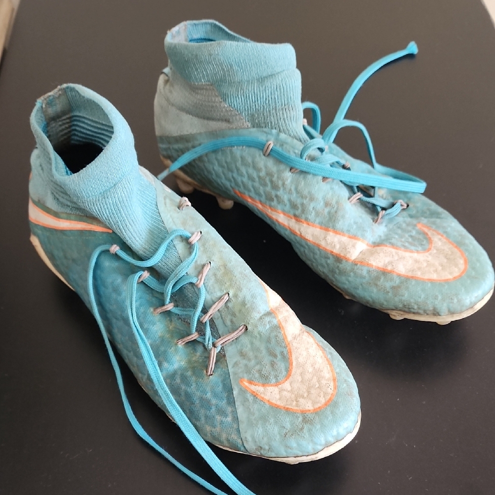 Nike Teal and Orange Athletic Shoes Womens 9.5